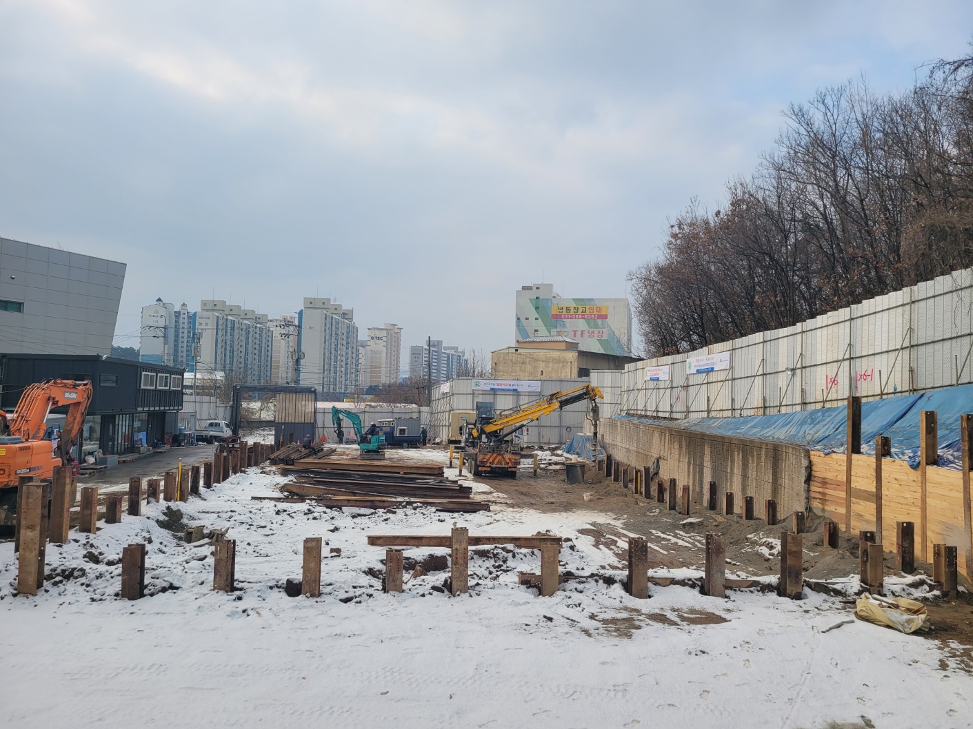 1. 2024.12.21(토)_SIDE PILE 천공 및 근입 (118공中59공,50_) .jpg